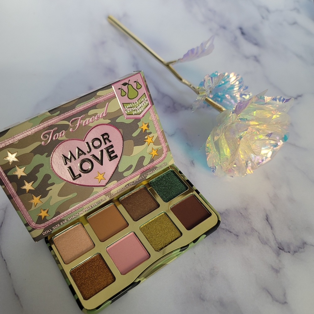 Too Faced Major Love palette